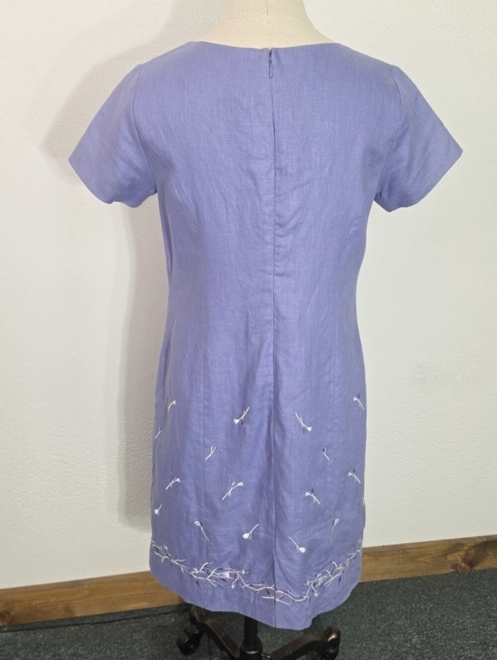 Bagatelle Dress Linen Shift Embroidered Flowers Lavender Petite Size 4P - Picture 5 of 12